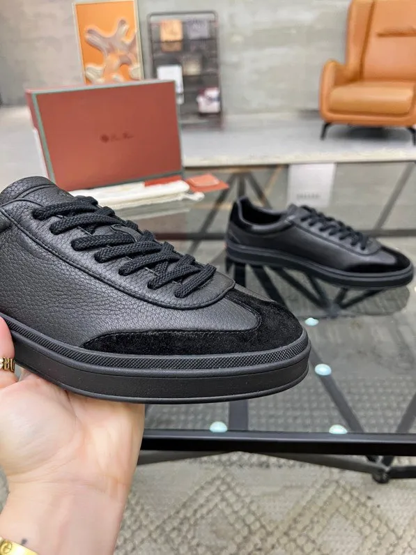 Factory price: 440💰Loro men's shoes💰iana top purchasing agent🇮🇹 men's shoes💰 The popular casual sneakers counter of the popular street man has new products at the same time. The uppers are made of cowhide fabric imported from Italy. The high-quality splicing technology has a classic and generous layout with a masculine temperament. Soft and comfortable cowhide lining. The soles: the original soles are specially provided by the original factory. The exclusive molded soles are super comfortable. The original factory follows the order. 🔍🔍High quality. You can enter and exit the counter at will. Welcome to compare. The code number is 38-44, customized 45